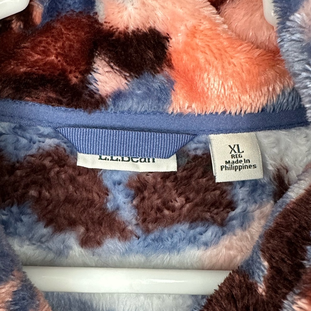 L.L. Bean Pullover NWOT - Picture 3 of 3